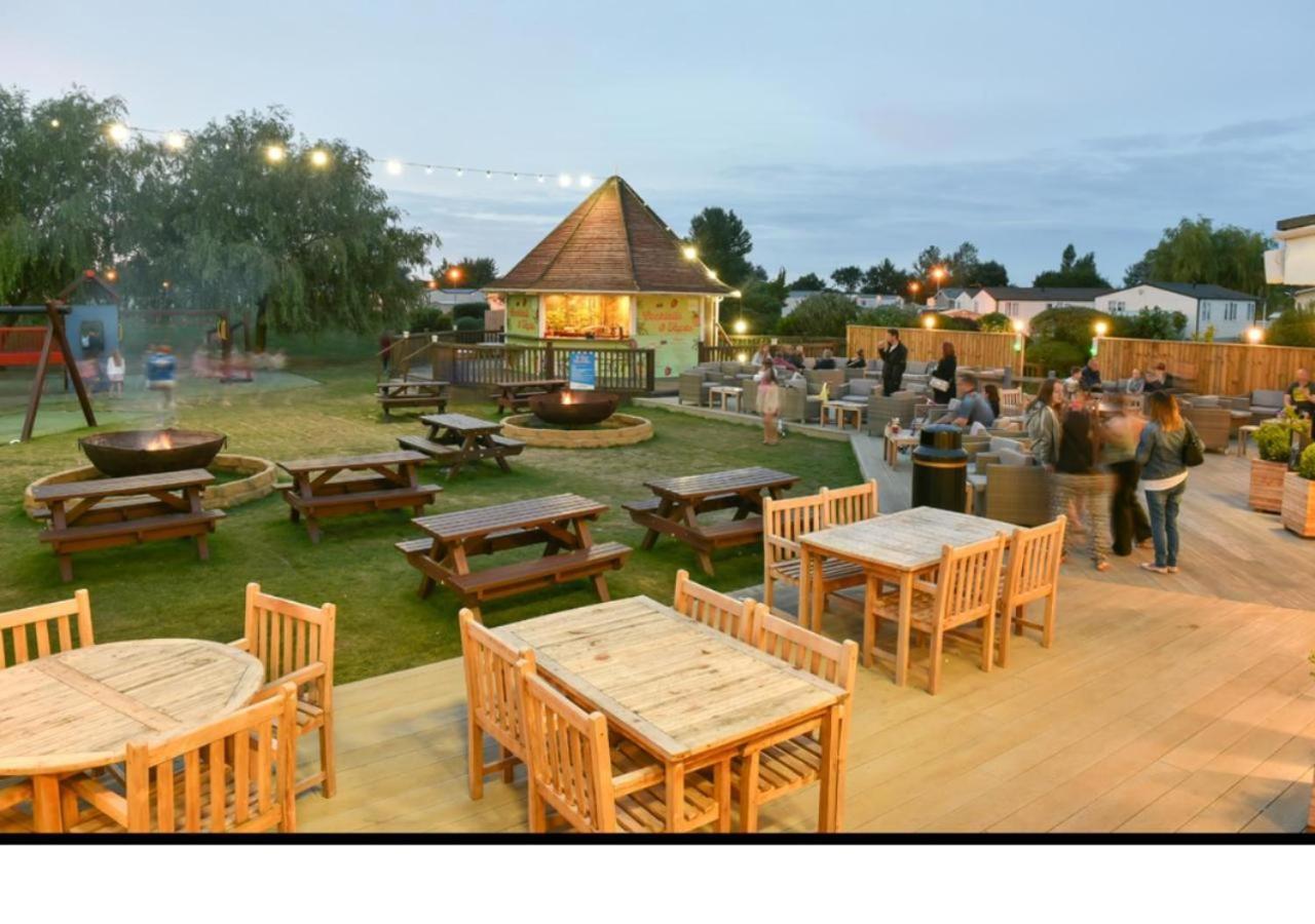 Private Rented Caravan Situated At Southview Holiday Park Winthorpe  Exterior photo