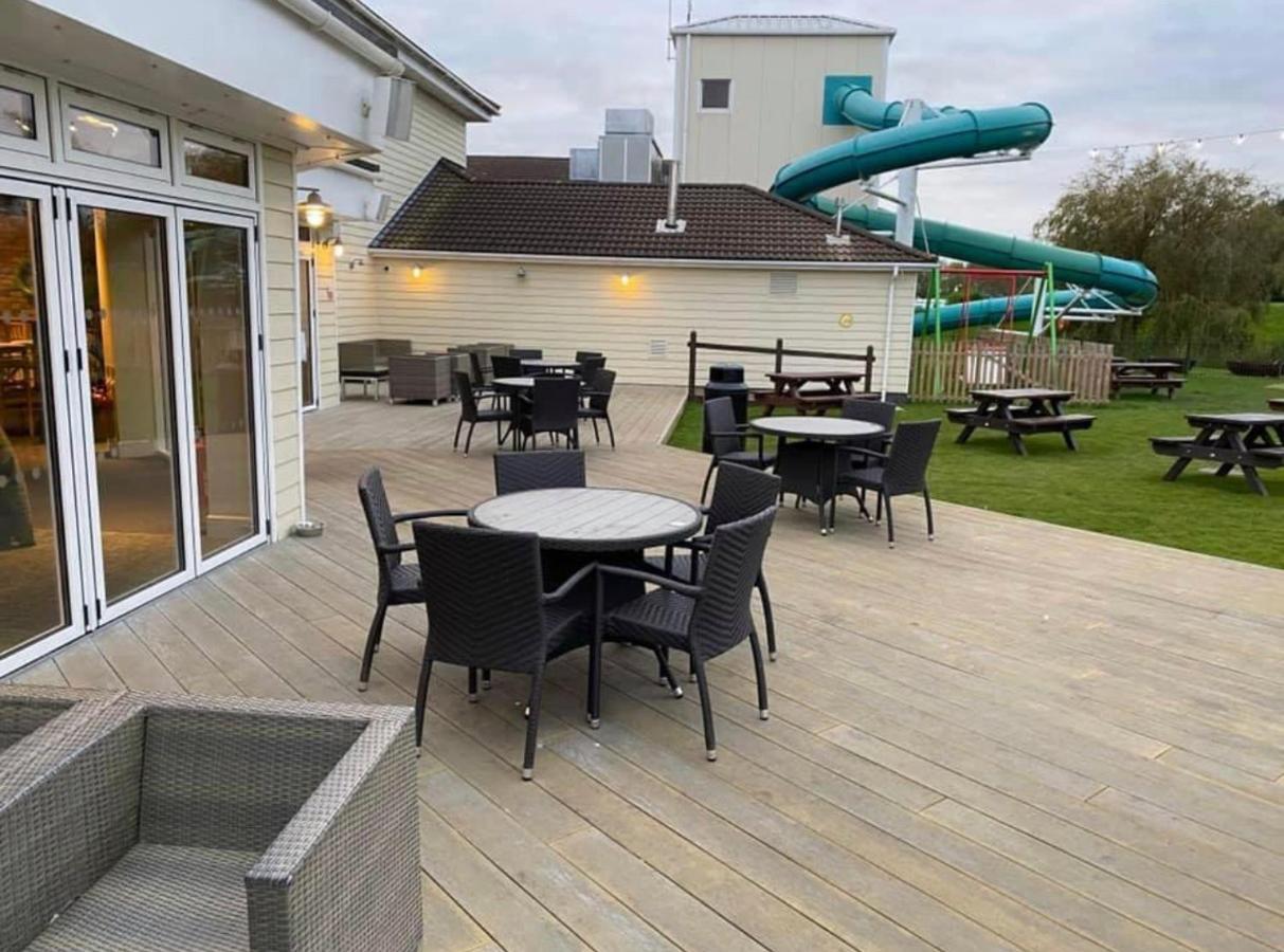 Private Rented Caravan Situated At Southview Holiday Park Winthorpe  Exterior photo